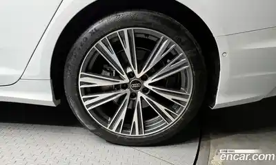 Audi A6 2023 2.0 Автомат в Москве № 196085, миниатюра 5