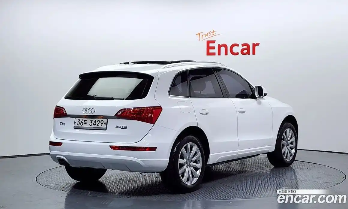 Audi Q5 2012 2.0 Автомат в Москве № 196661, фото 15