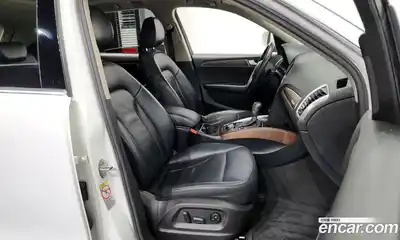 Audi Q5 2012 2.0 Автомат в Москве № 196661, миниатюра 2