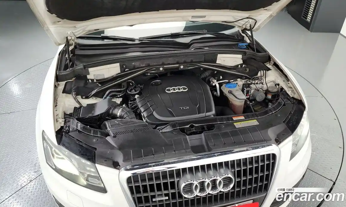 Audi Q5 2012 2.0 Автомат в Москве № 196661, фото 3