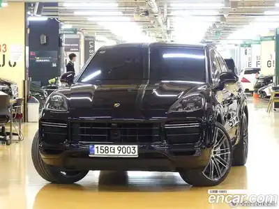 Porsche Cayenne, 2021