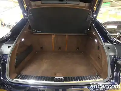 Porsche Cayenne 2021 4.0 Автомат в Москве № 197932, миниатюра 10