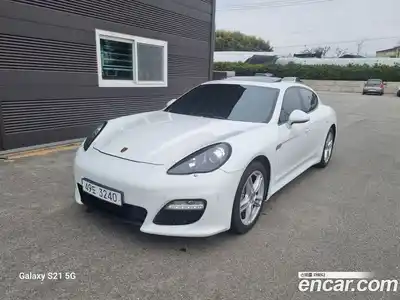 Porsche Panamera, 2013
