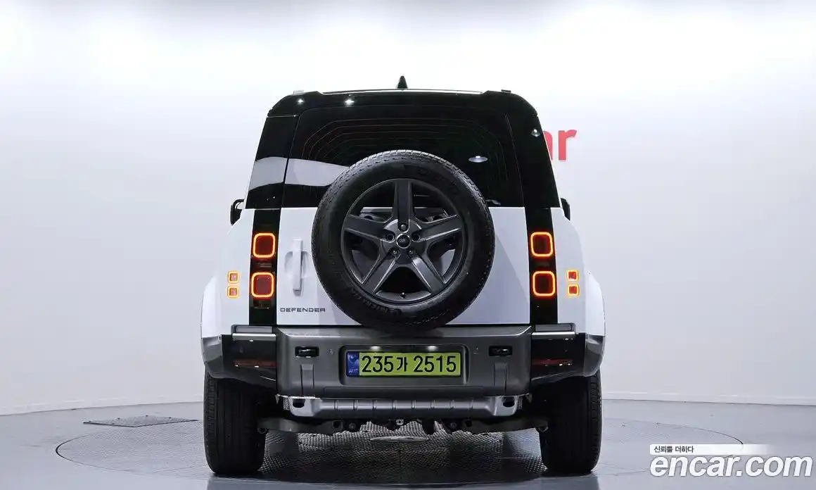 Land Rover Defender 2025 2.0 Автомат в Москве № 198033, фото 3