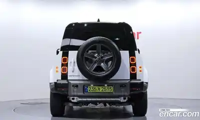 Land Rover Defender 2025 2.0 Автомат в Москве № 198033, миниатюра 3