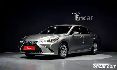Lexus ES, 2019