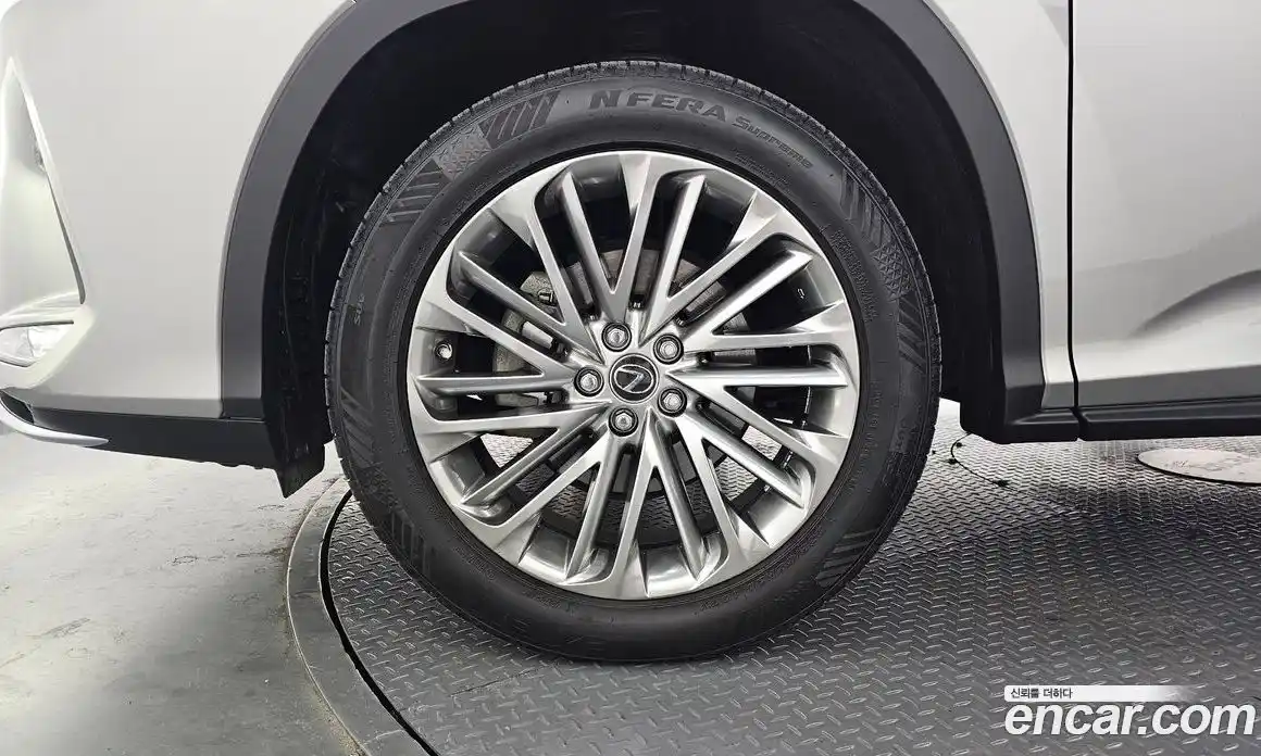 Lexus RX 2020 3.5 Автомат в Москве № 198846, фото 5