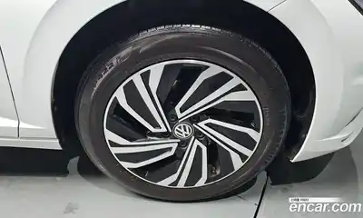 Volkswagen Jetta 2020 1.4 Автомат в Москве № 198946, миниатюра 2