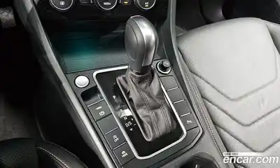 Volkswagen Jetta 2020 1.4 Автомат в Москве № 198946, миниатюра 3