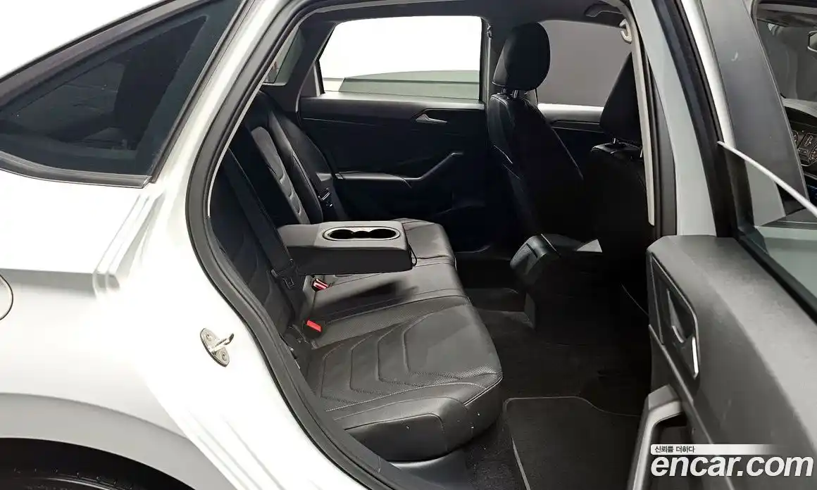 Volkswagen Jetta 2020 1.4 Автомат в Москве № 198946, фото 8