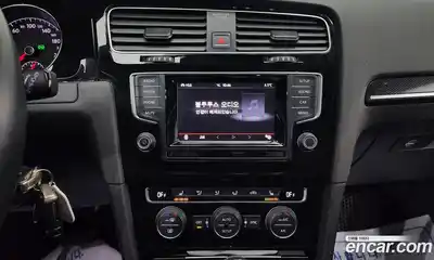 Volkswagen Golf 2014 2.0 Автомат в Москве № 199138, миниатюра 3