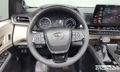 Toyota Sienna 2023 2.5 Автомат в Москве № 199598, миниатюра 3