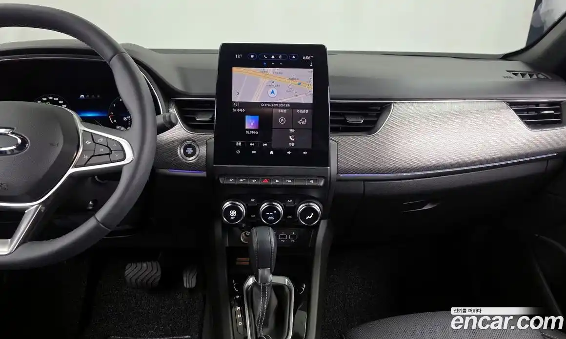 Renault XM3 2024 1.6 Автомат в Москве № 204548, фото 10