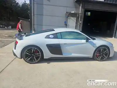 Audi R8 2021 5.2 Автомат в Москве № 209156, миниатюра 9