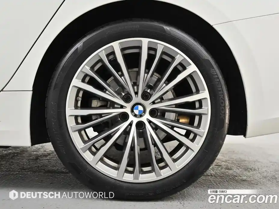 BMW 3-Series 2022 2.0 Автомат в Москве № 210972, фото 5