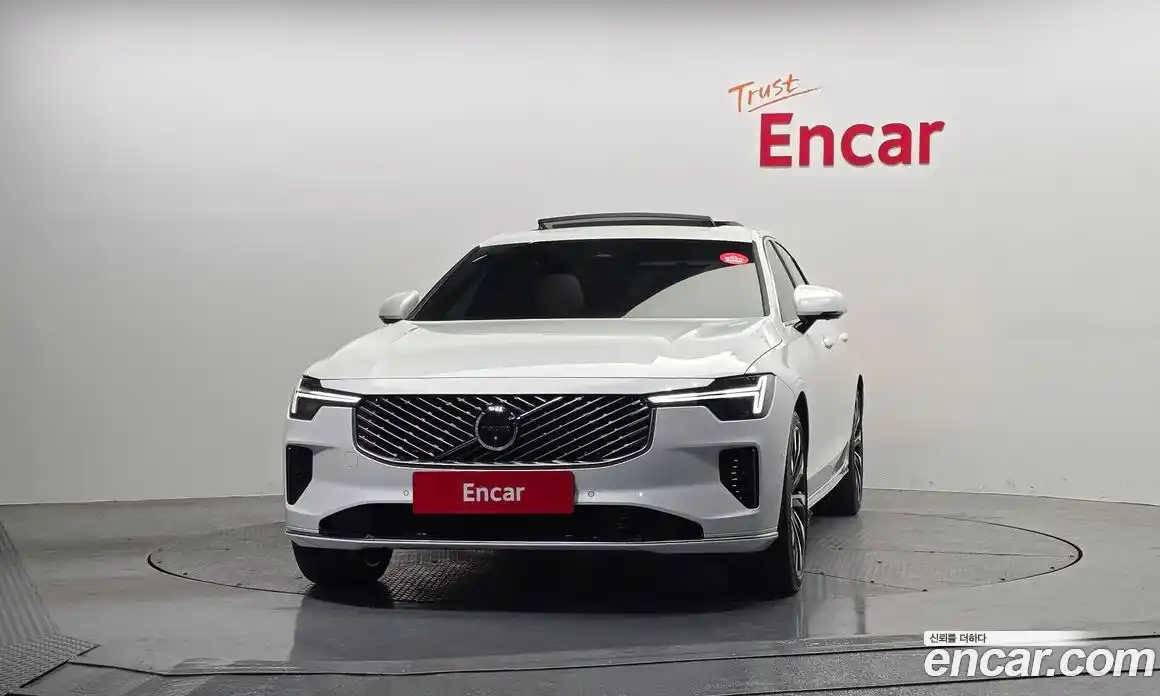 Volvo S90 2026 2.0 Автомат в Москве № 212752, фото 14