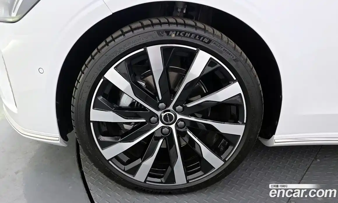 Volvo S90 2026 2.0 Автомат в Москве № 212752, фото 19