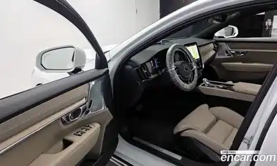 Volvo S90 2026 2.0 Автомат в Москве № 212752, миниатюра 5