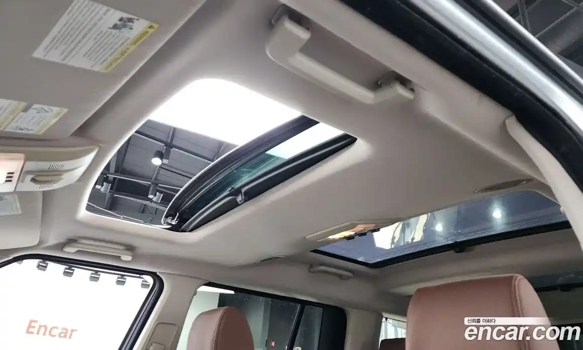 Land Rover Discovery 2011 5.0 Автомат в Москве № 213837, фото 16