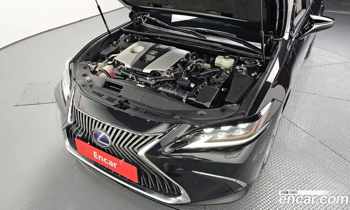 Lexus ES 2021 2.5 Автомат в Москве № 214706, фото 6