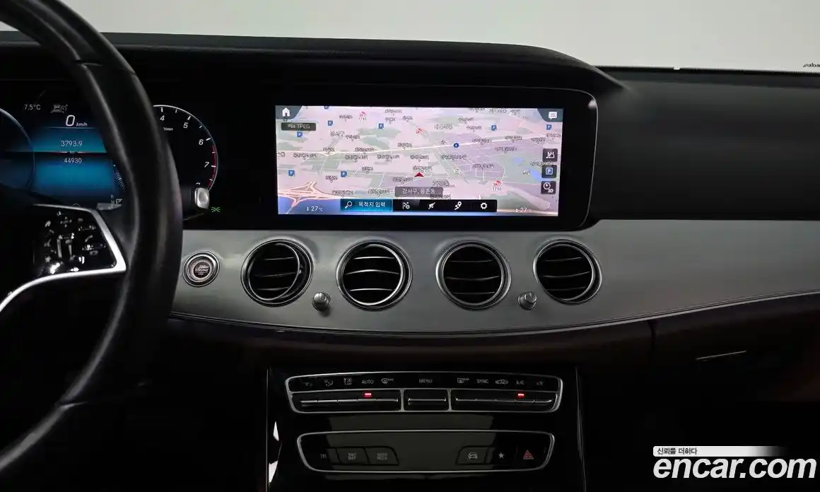 Mercedes-Benz E-Class 2021 2.0 Автомат в Москве № 225155, фото 13