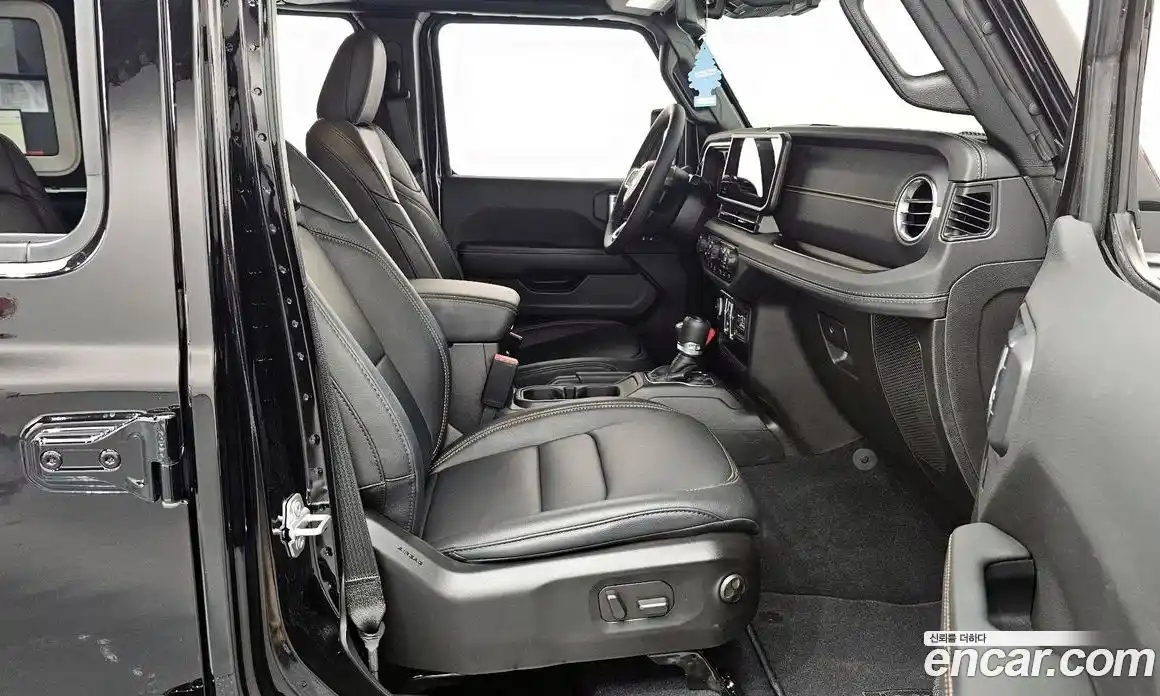 Jeep Wrangler 2024 2.0 Автомат в Москве № 226749, фото 11