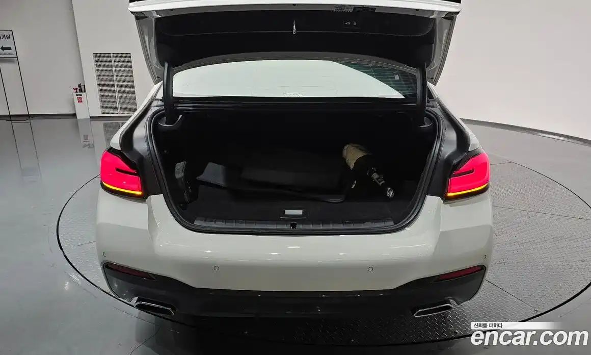 BMW 5-Series 2022 2.0 Автомат в Москве № 228071, фото 3