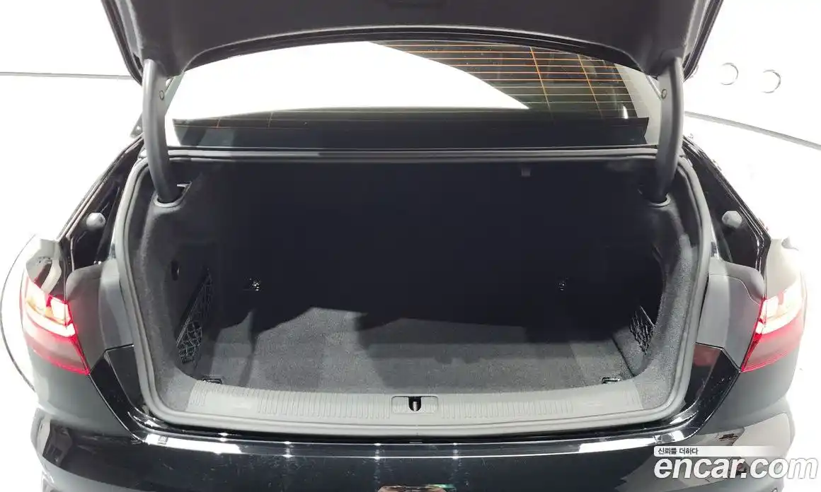 Audi A4 2023 2.0 Автомат в Москве № 228698, фото 12