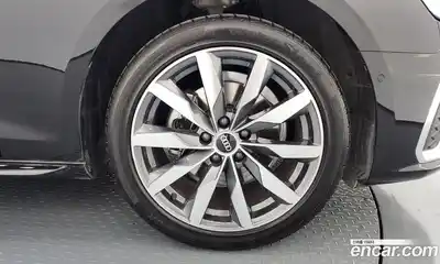 Audi A4 2023 2.0 Автомат в Москве № 228698, миниатюра 7