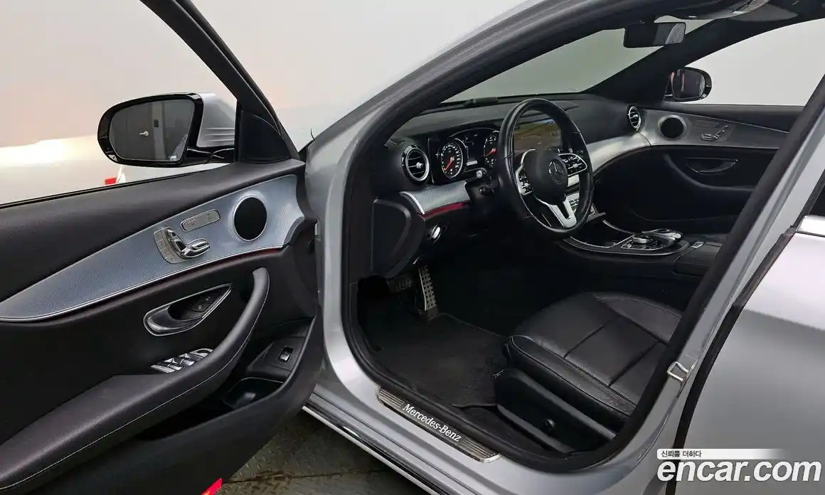 Mercedes-Benz E-Class 2020 2.0 Автомат в Москве № 229537, фото 14