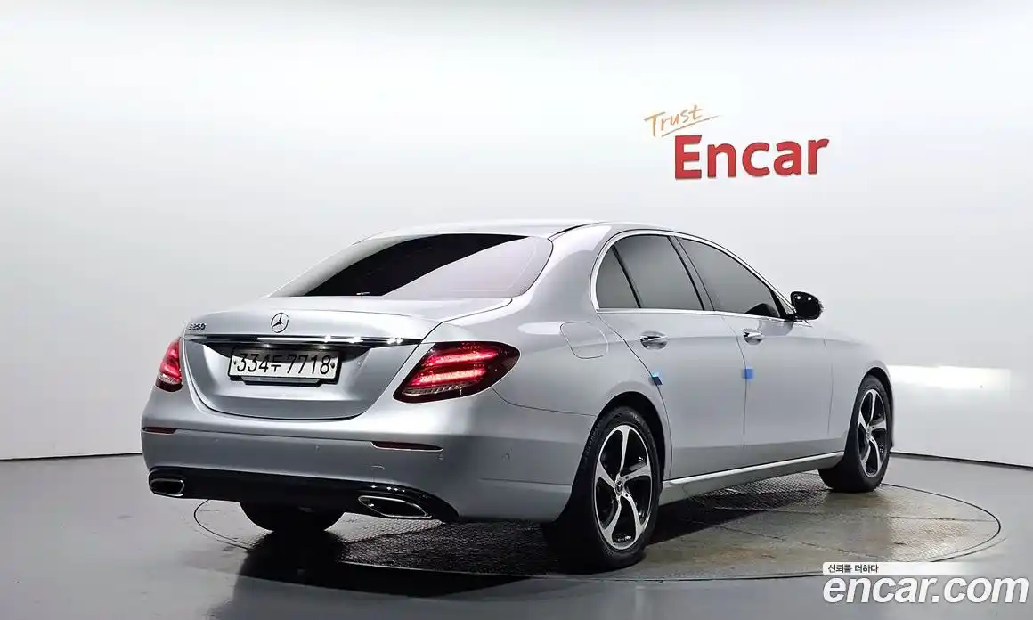 Mercedes-Benz E-Class 2020 2.0 Автомат в Москве № 229537, фото 19