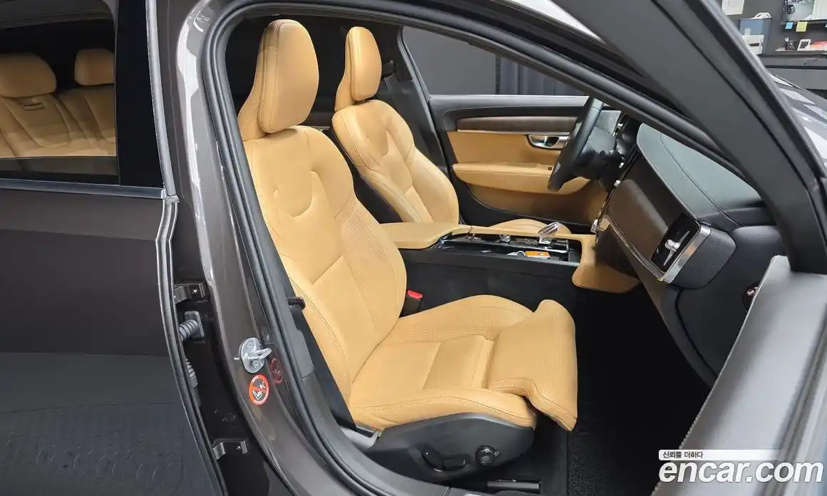 Volvo S90 2023 2.0 Автомат в Москве № 230430, фото 12