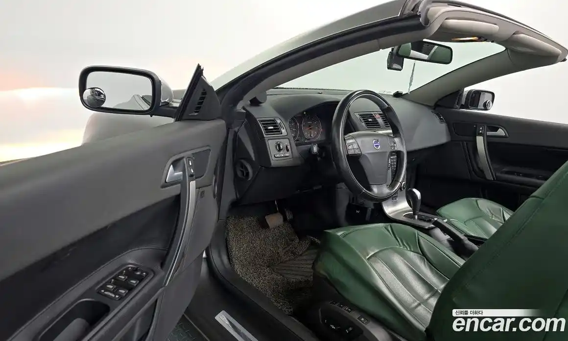 Volvo C70 2007 2.5 Автомат в Москве № 230526, фото 16