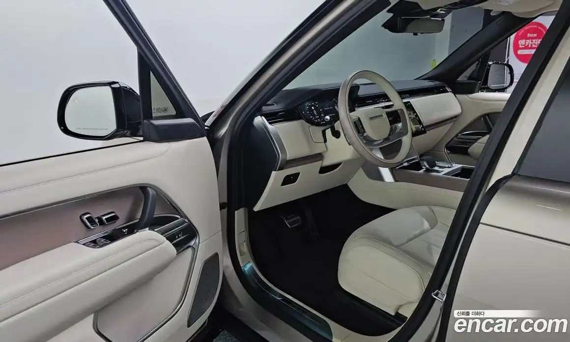 Land Rover Range-Rover 2025 3.0 Автомат в Москве № 231111, фото 11