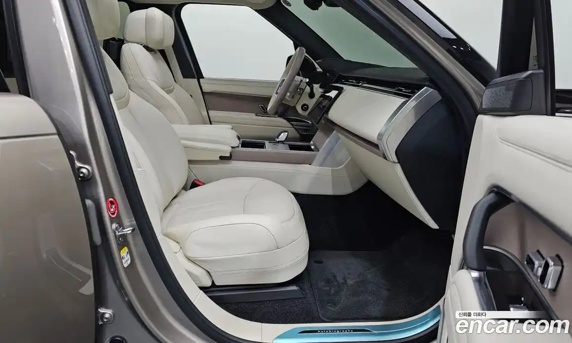 Land Rover Range-Rover 2025 3.0 Автомат в Москве № 231111, фото 18