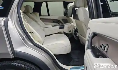 Land Rover Range-Rover 2025 3.0 Автомат в Москве № 231111, миниатюра 3