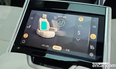 Land Rover Range-Rover 2025 3.0 Автомат в Москве № 231111, миниатюра 9