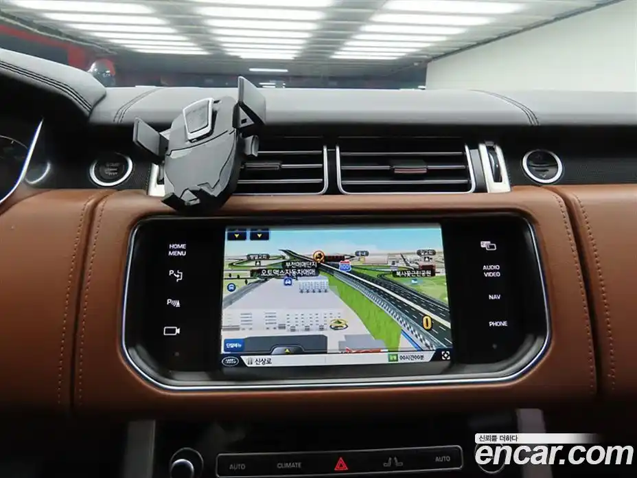 Land Rover Range-Rover 2014 4.4 Автомат в Москве № 231348, фото 13