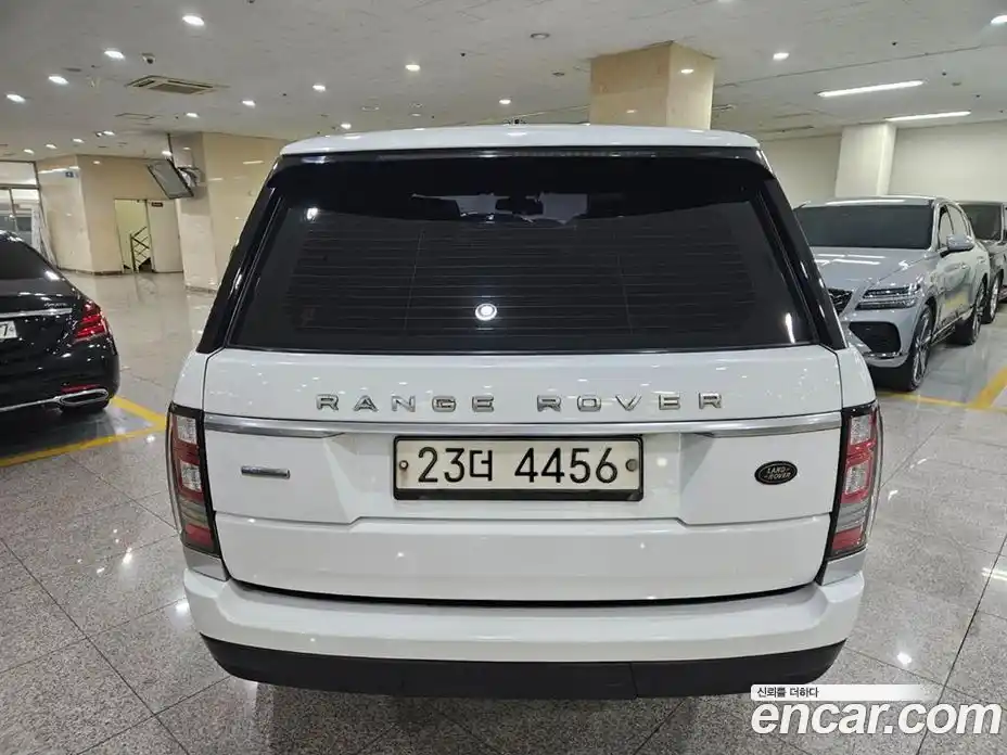 Land Rover Range-Rover 2014 4.4 Автомат в Москве № 231348, фото 4