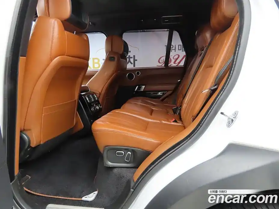 Land Rover Range-Rover 2014 4.4 Автомат в Москве № 231348, фото 6