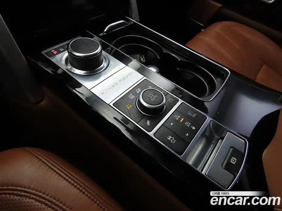 Land Rover Range-Rover 2014 4.4 Автомат в Москве № 231348, фото 9