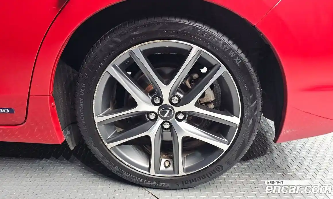 Lexus CT200h 2014 1.8 Автомат в Москве № 232057, фото 8