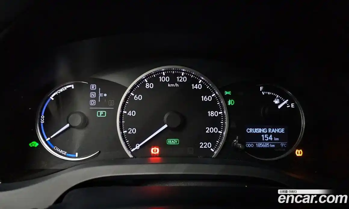 Lexus CT200h 2014 1.8 Автомат в Москве № 232057, фото 9