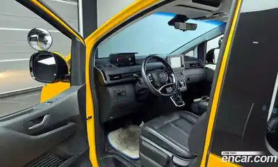 Hyundai Staria 2023 3.5 Автомат в Москве № 245030, миниатюра 8