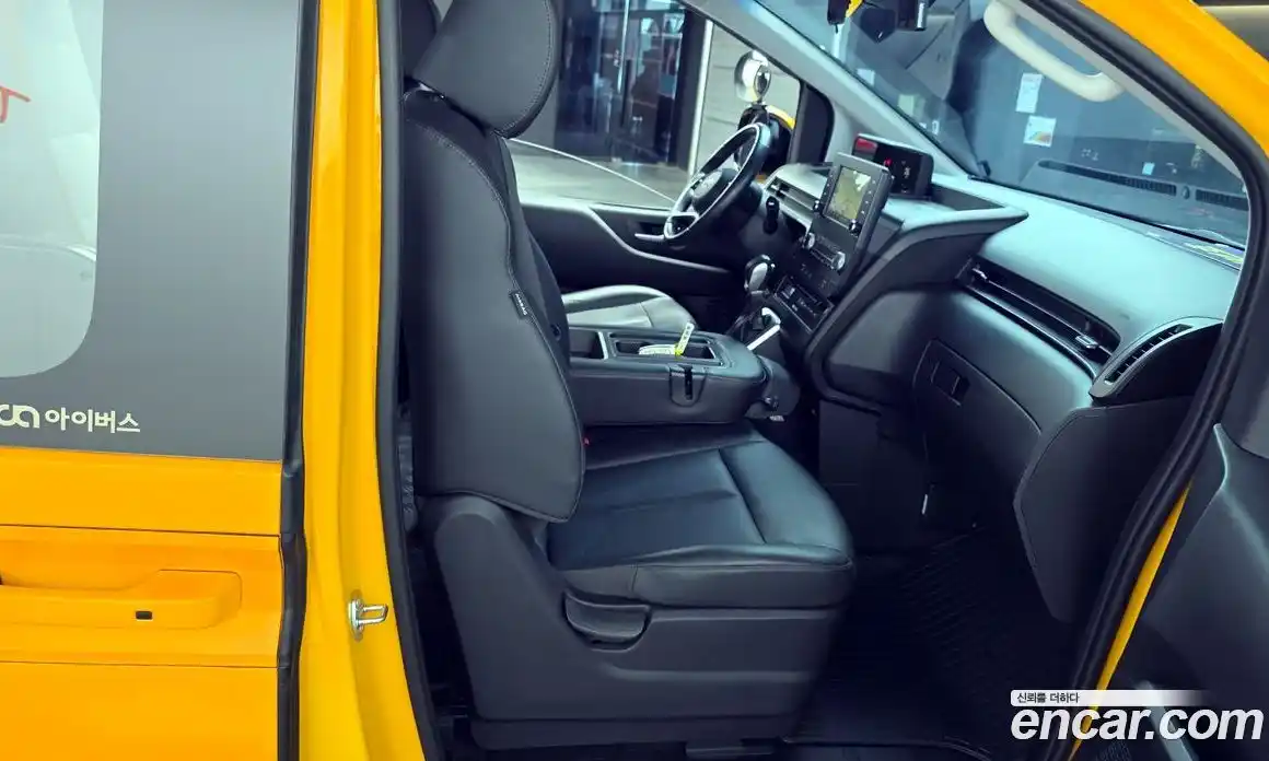 Hyundai Staria 2023 3.5 Автомат в Москве № 245030, фото 9