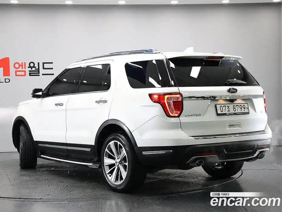 Ford Explorer 2018 2.3 Автомат в Москве № 255562, фото 4