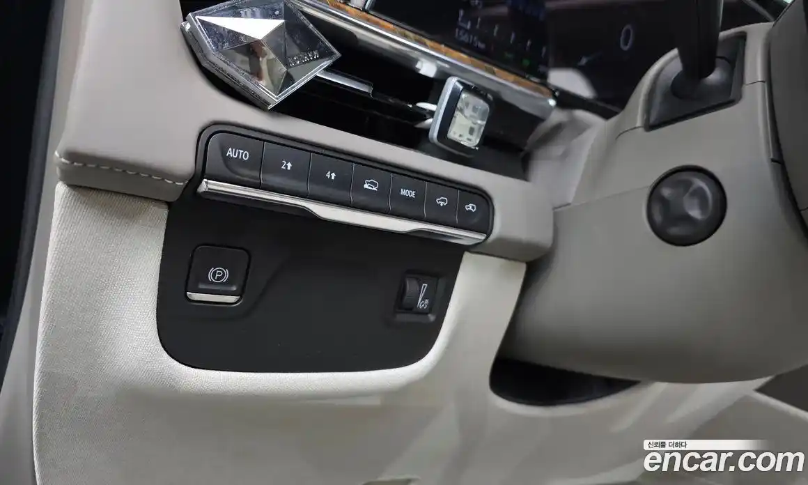 Cadillac Escalade 2023 6.2 Автомат в Москве № 256368, фото 14