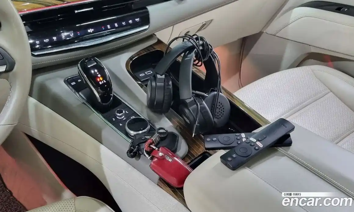 Cadillac Escalade 2023 6.2 Автомат в Москве № 256368, фото 9