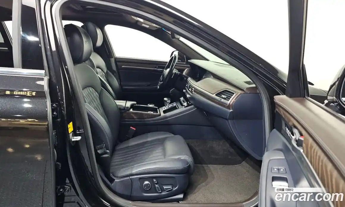 Genesis G90 2019 3.8 Автомат в Москве № 259461, фото 15