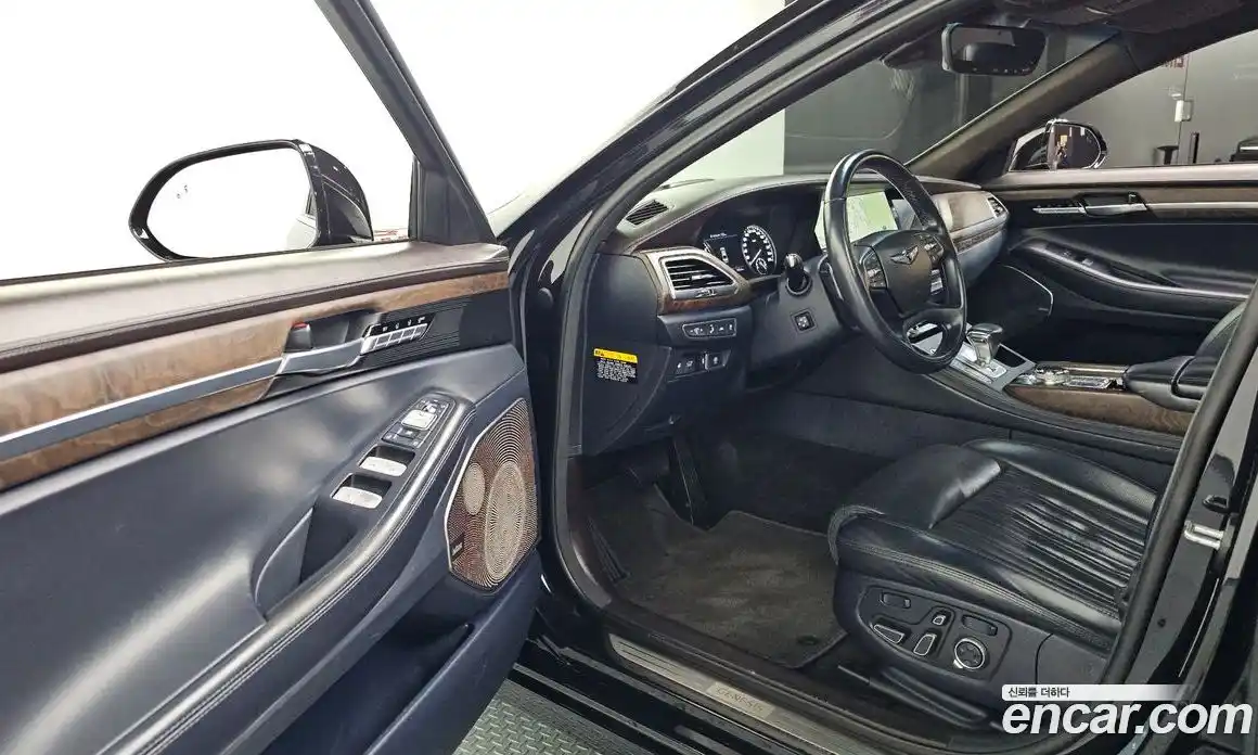 Genesis G90 2019 3.8 Автомат в Москве № 259461, фото 2